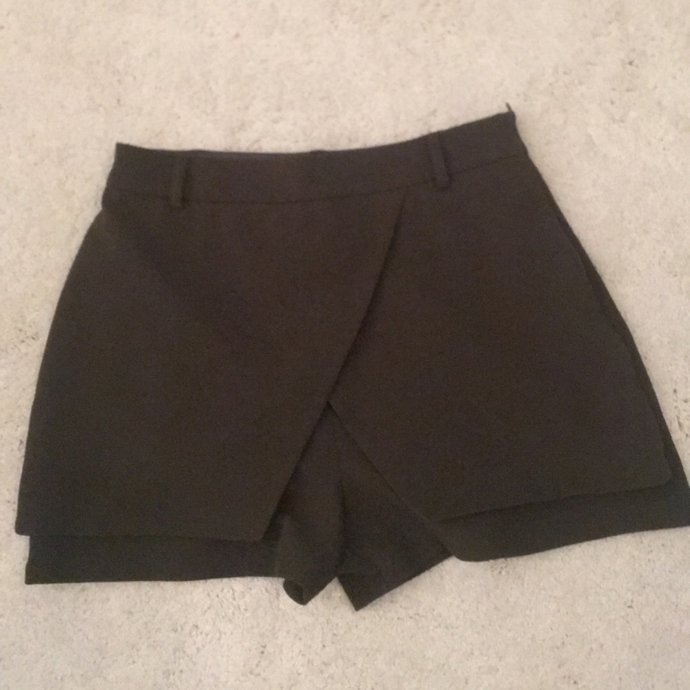 ASOS Army green envelope shorts